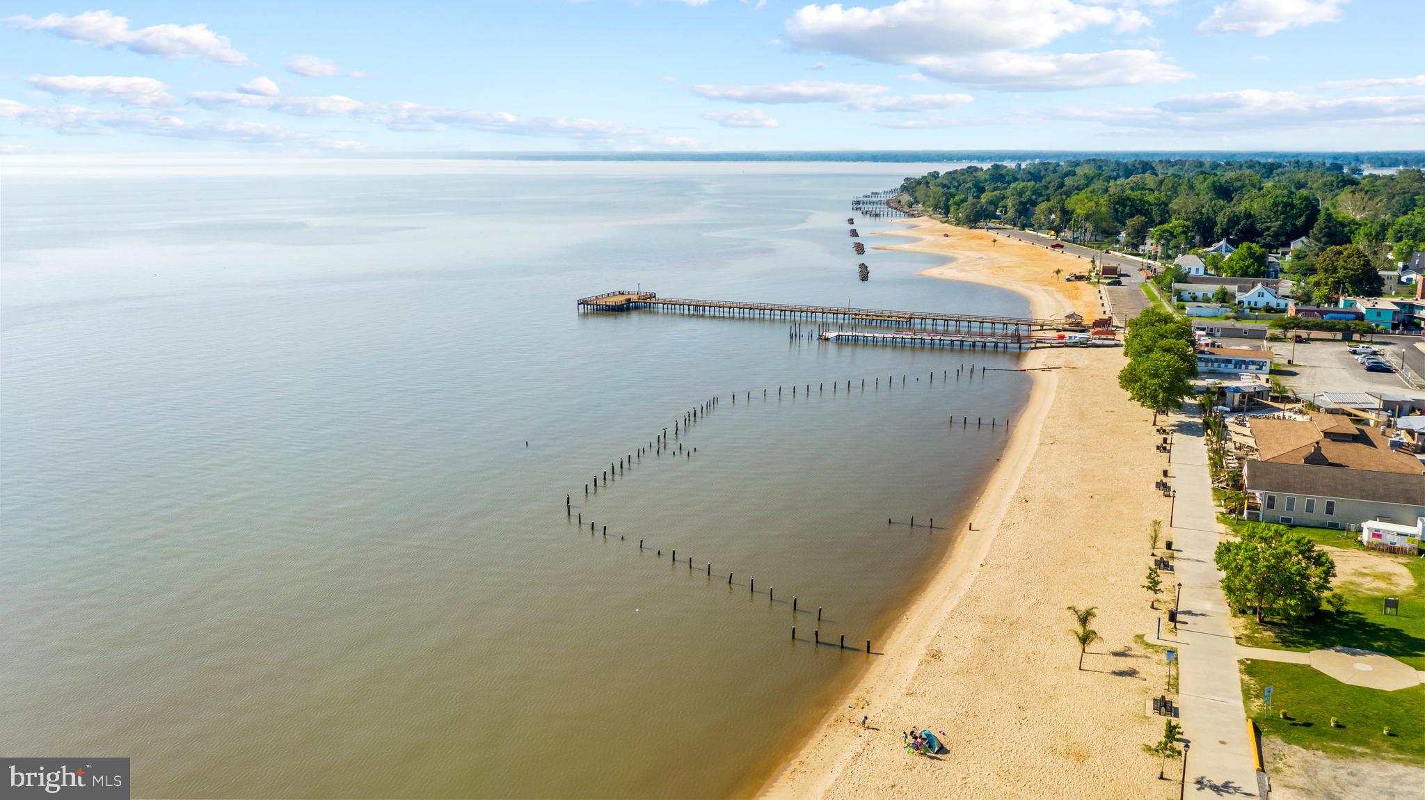 PRESIDENTIAL LAKES - Residential