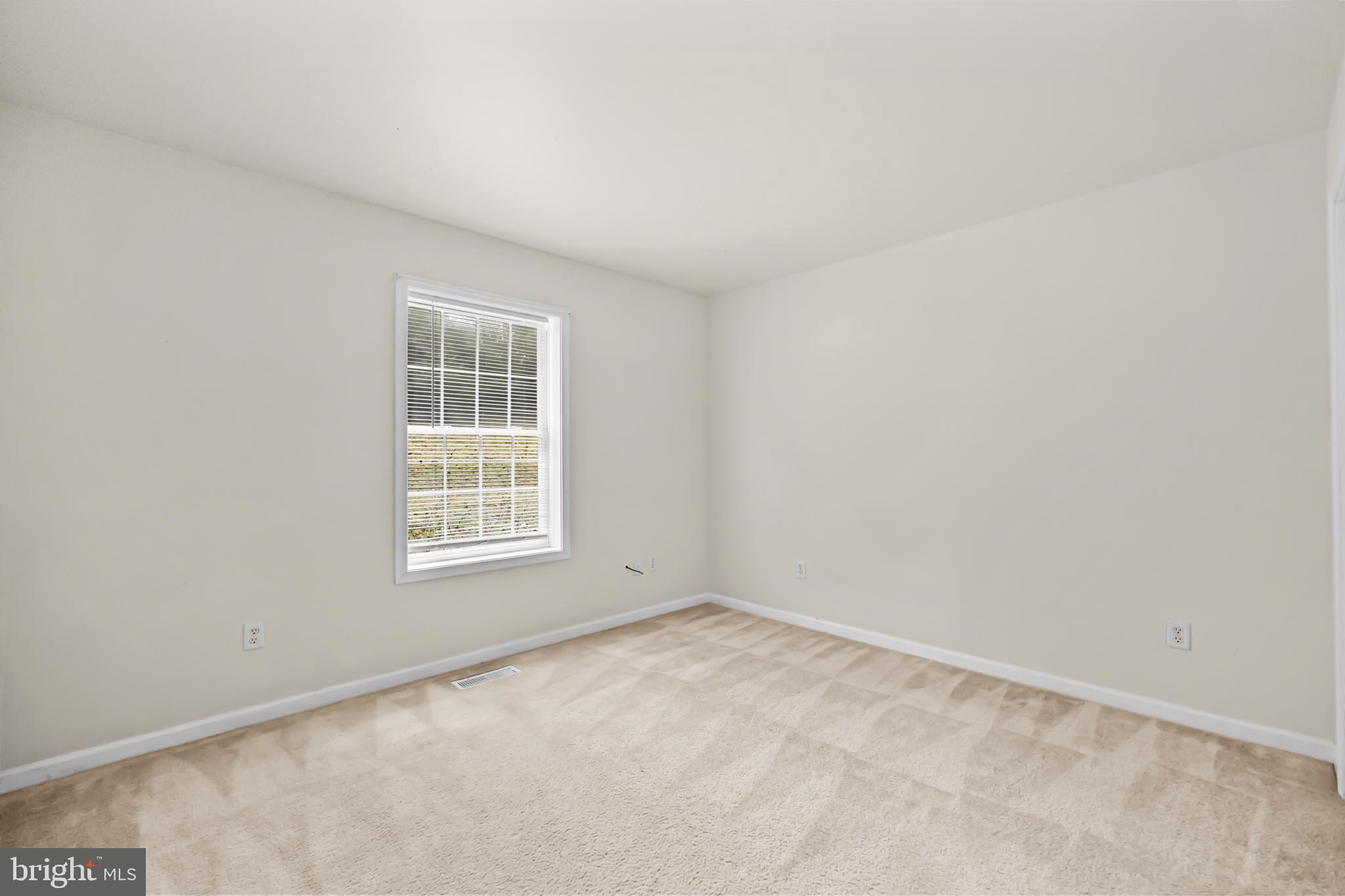 PRESIDENTIAL LAKES - Residential