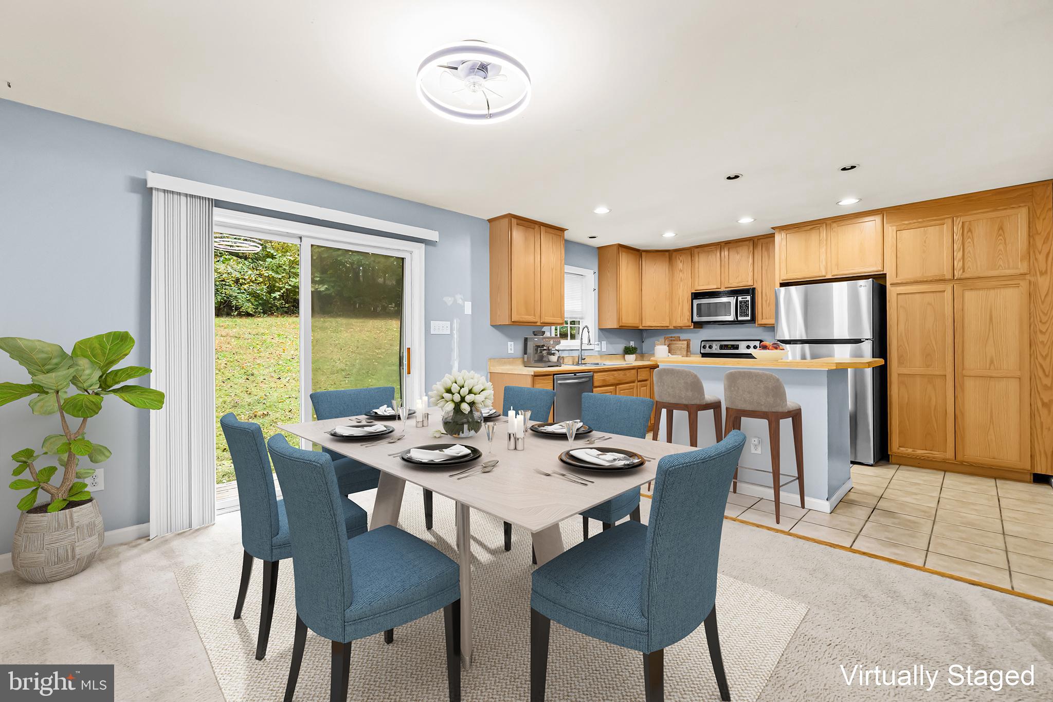 PRESIDENTIAL LAKES - Residential