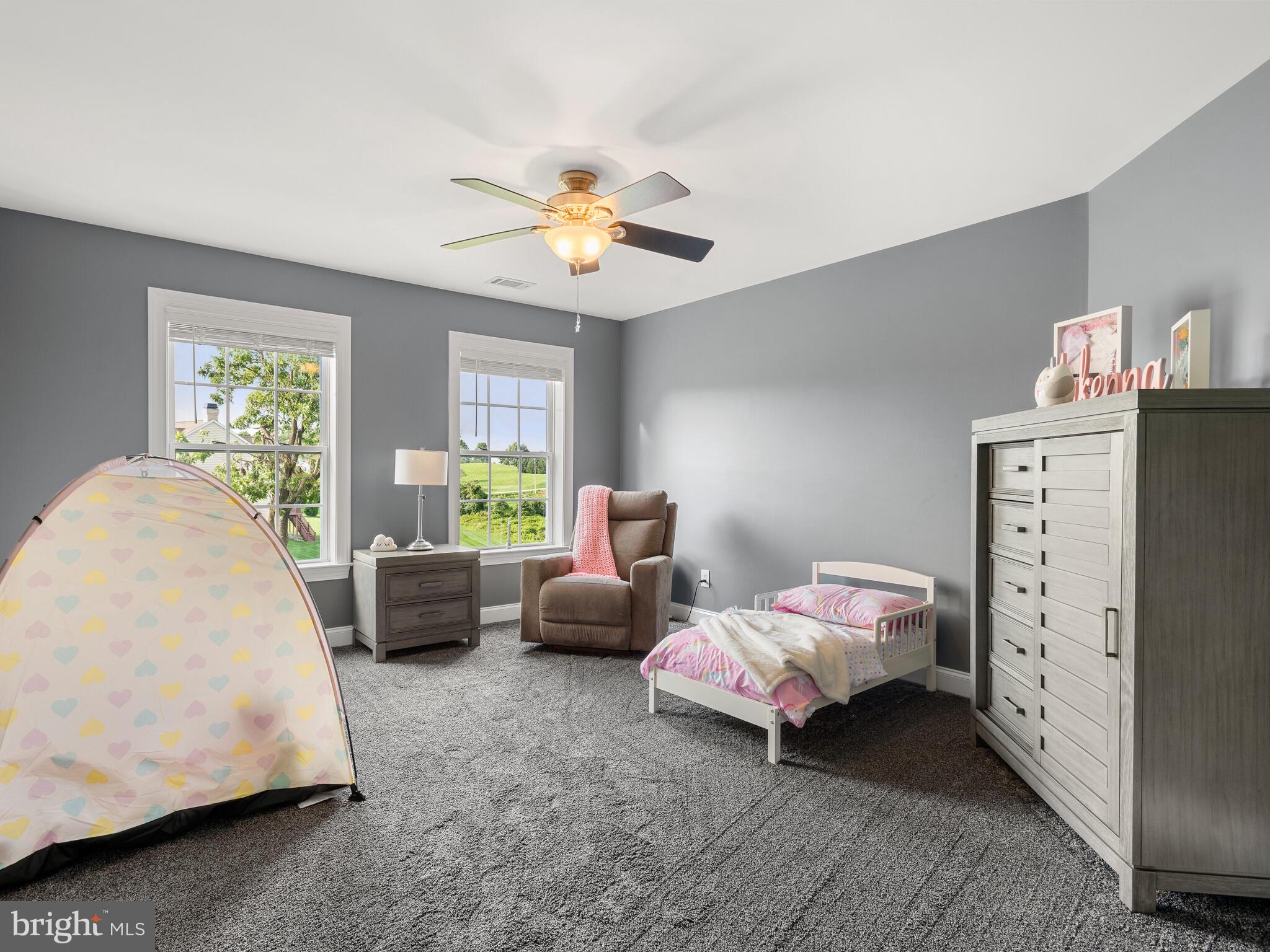 WHITE CLAY KNOLL - Residential