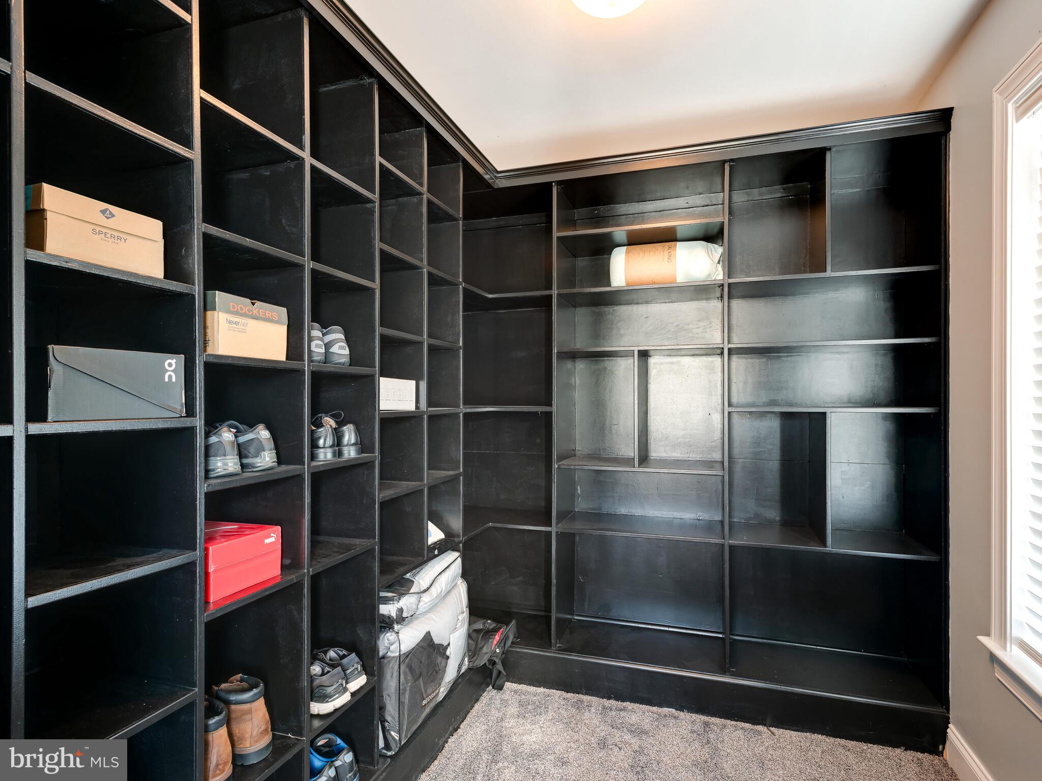 WHITE CLAY KNOLL - Residential