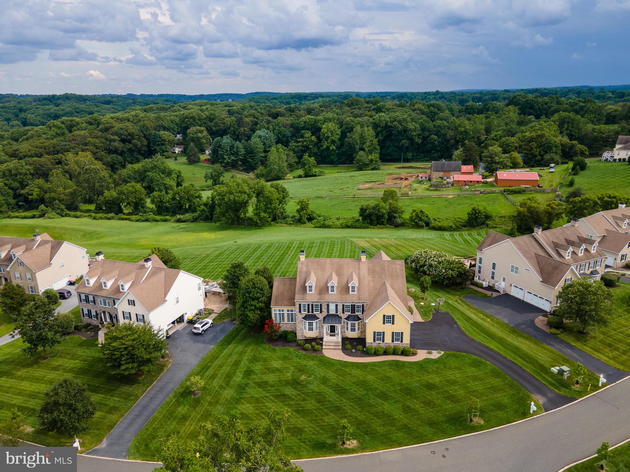 WHITE CLAY KNOLL - Residential