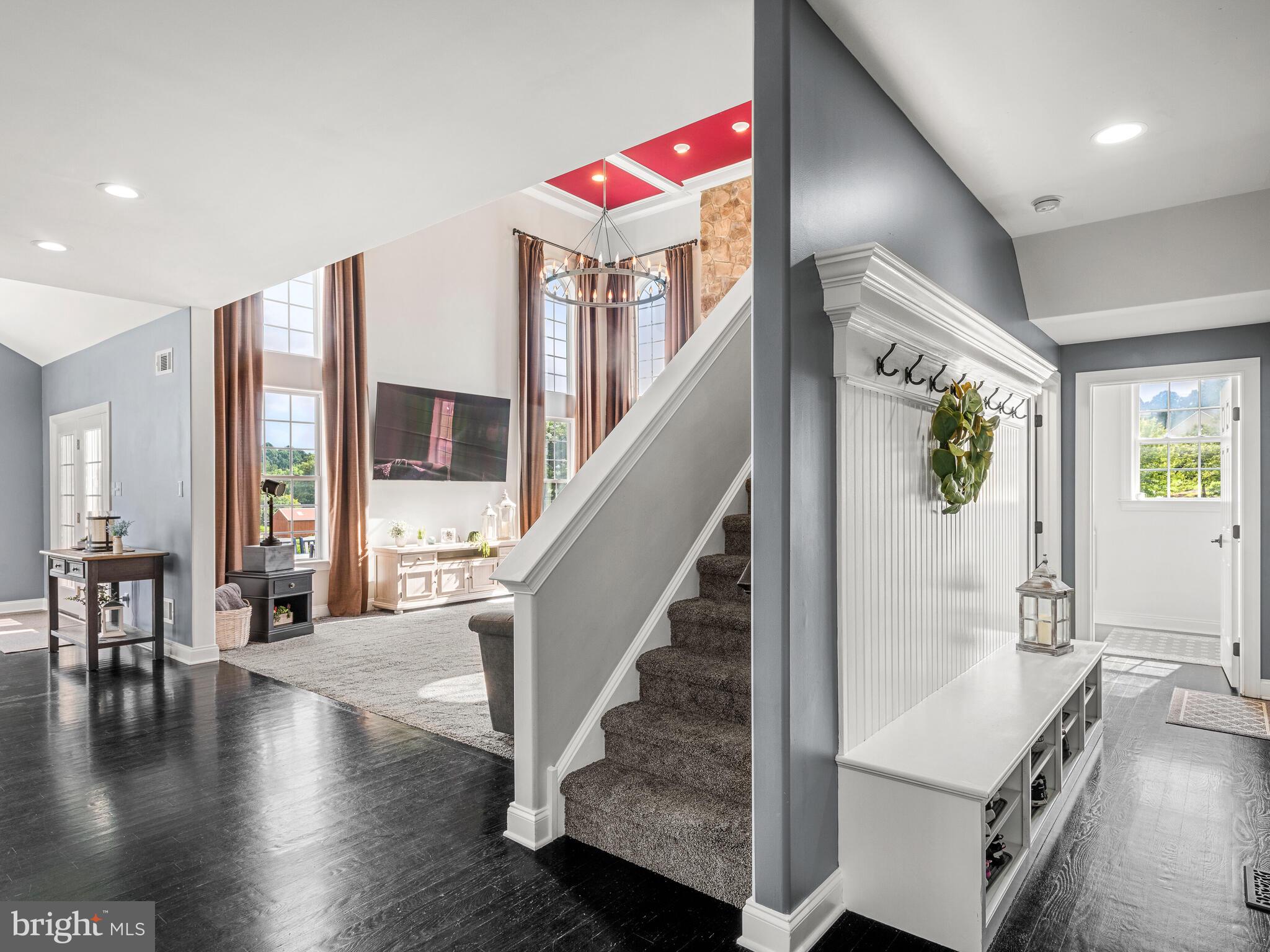 WHITE CLAY KNOLL - Residential