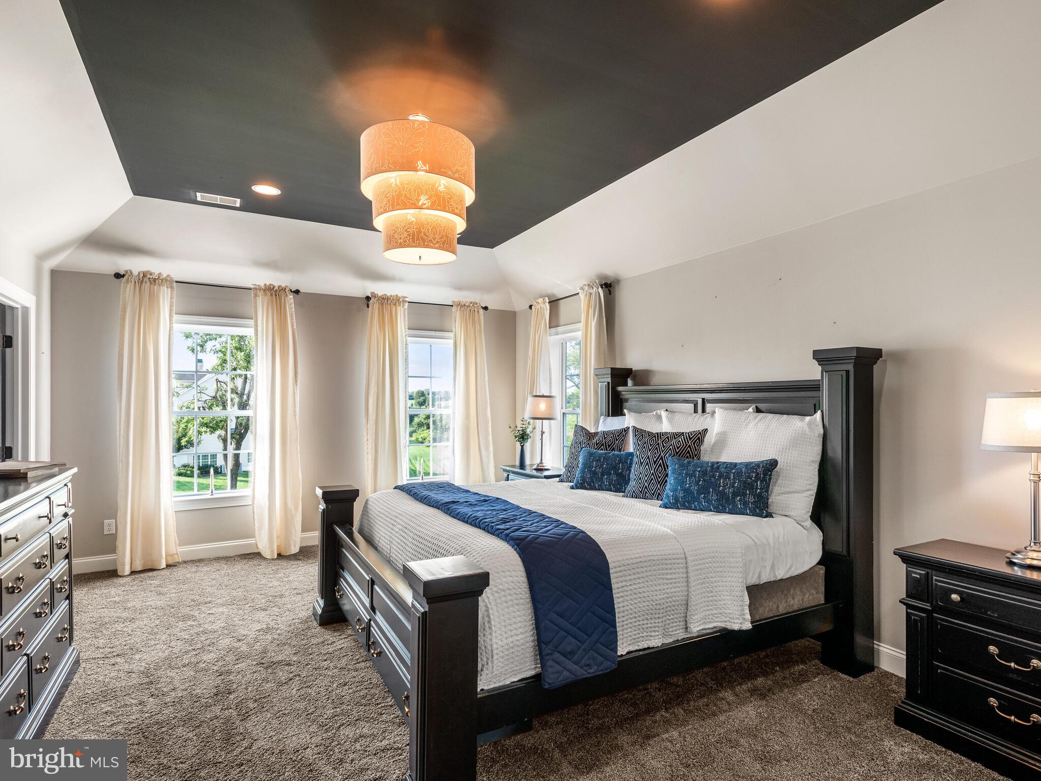 WHITE CLAY KNOLL - Residential