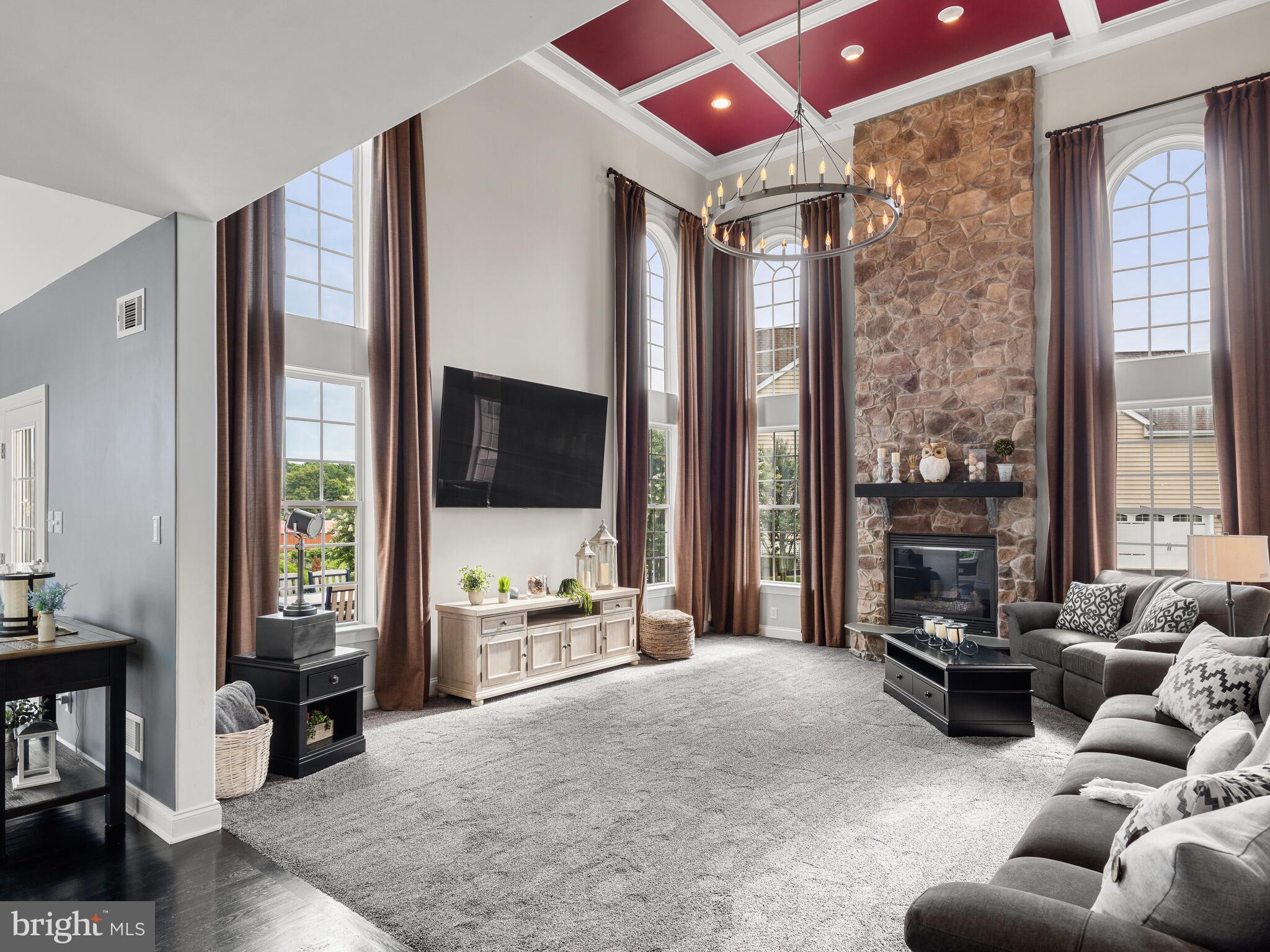 WHITE CLAY KNOLL - Residential