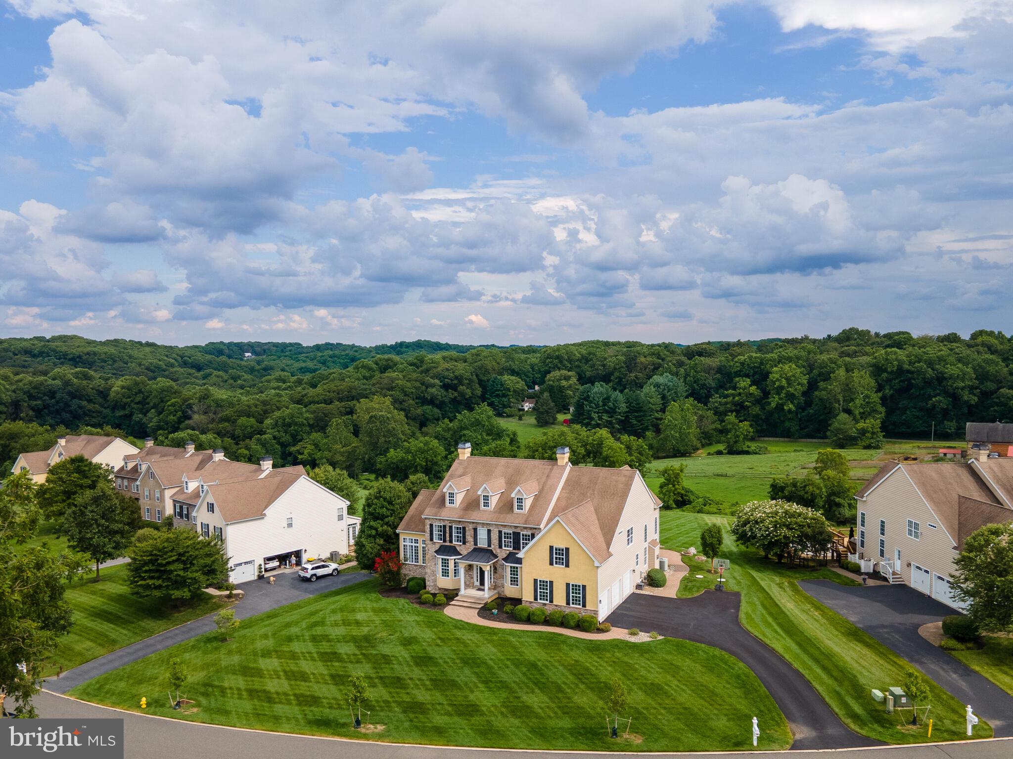 WHITE CLAY KNOLL - Residential