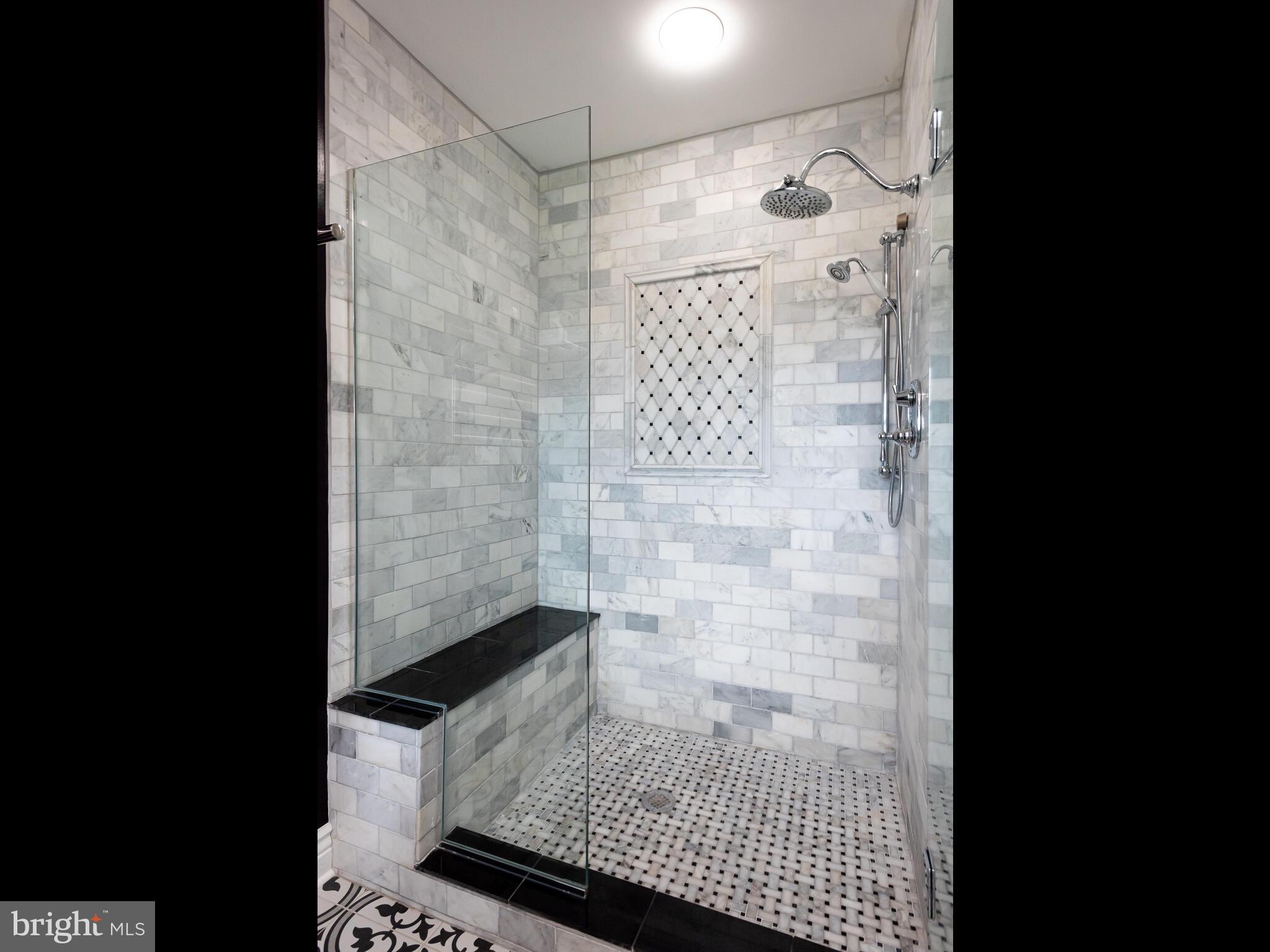 WHITE CLAY KNOLL - Residential