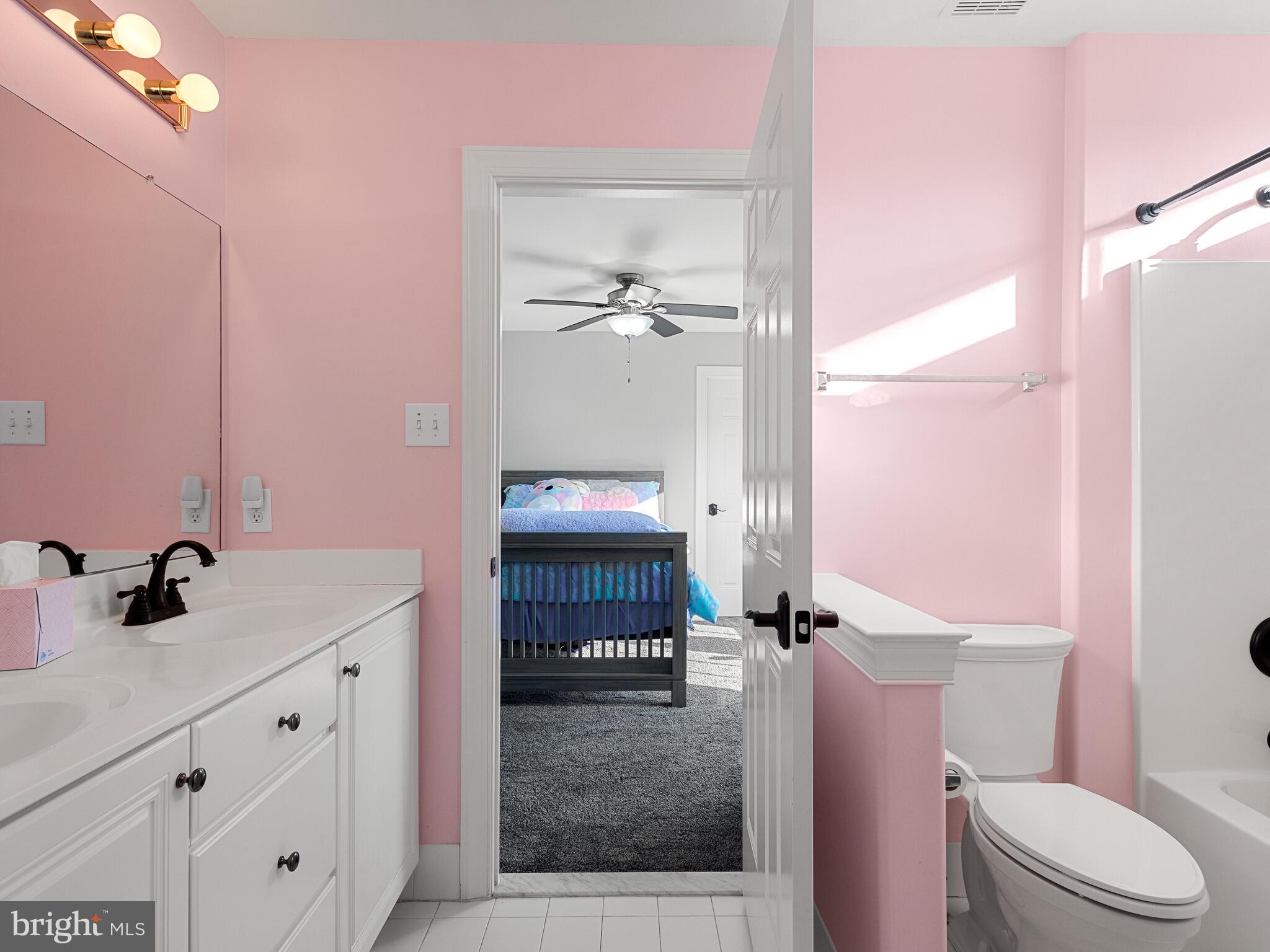 WHITE CLAY KNOLL - Residential