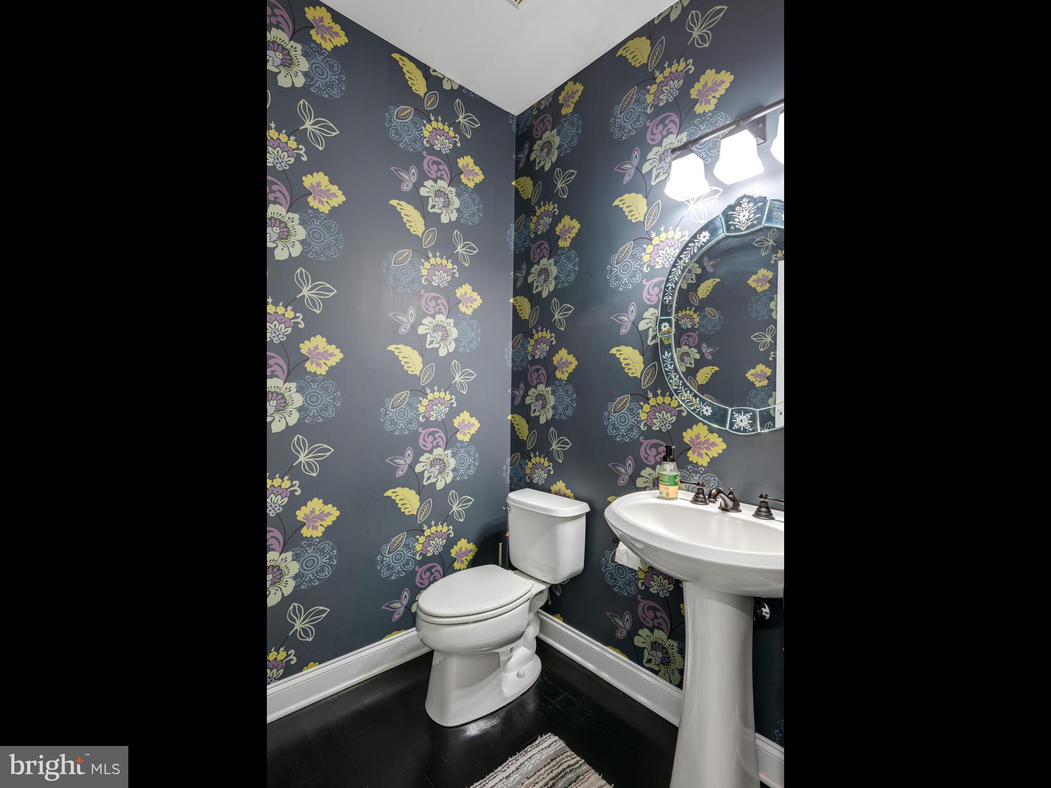 WHITE CLAY KNOLL - Residential