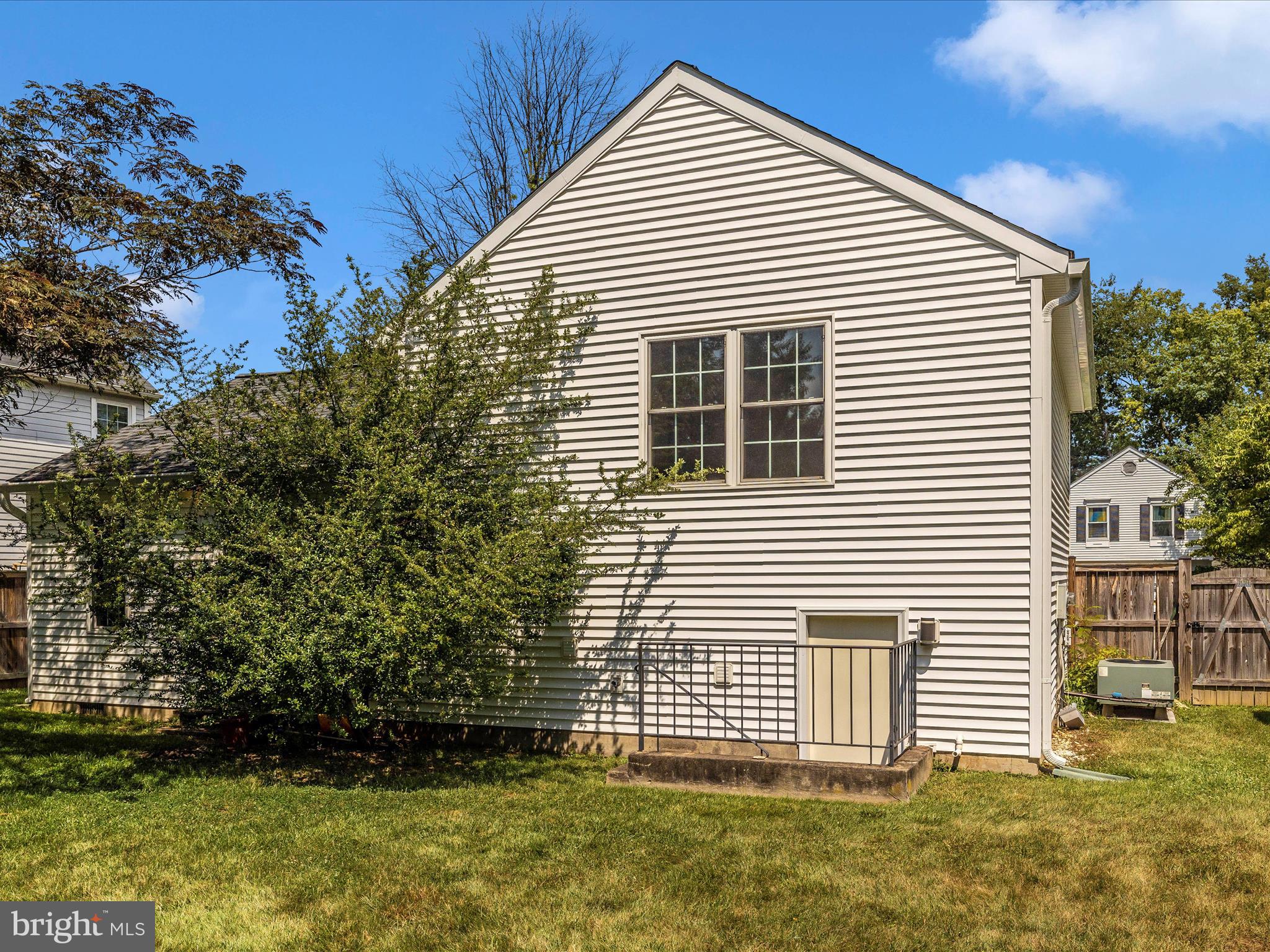 WILLOWCREST - Residential