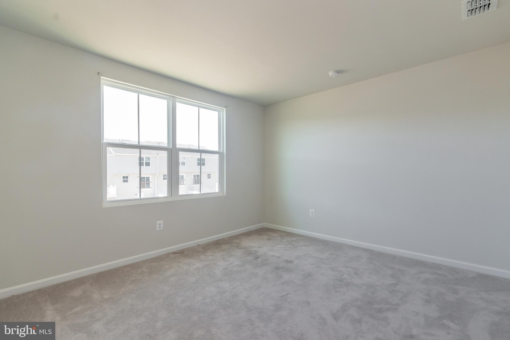 THE LAKES AT MARTINSBURG - Residential Lease