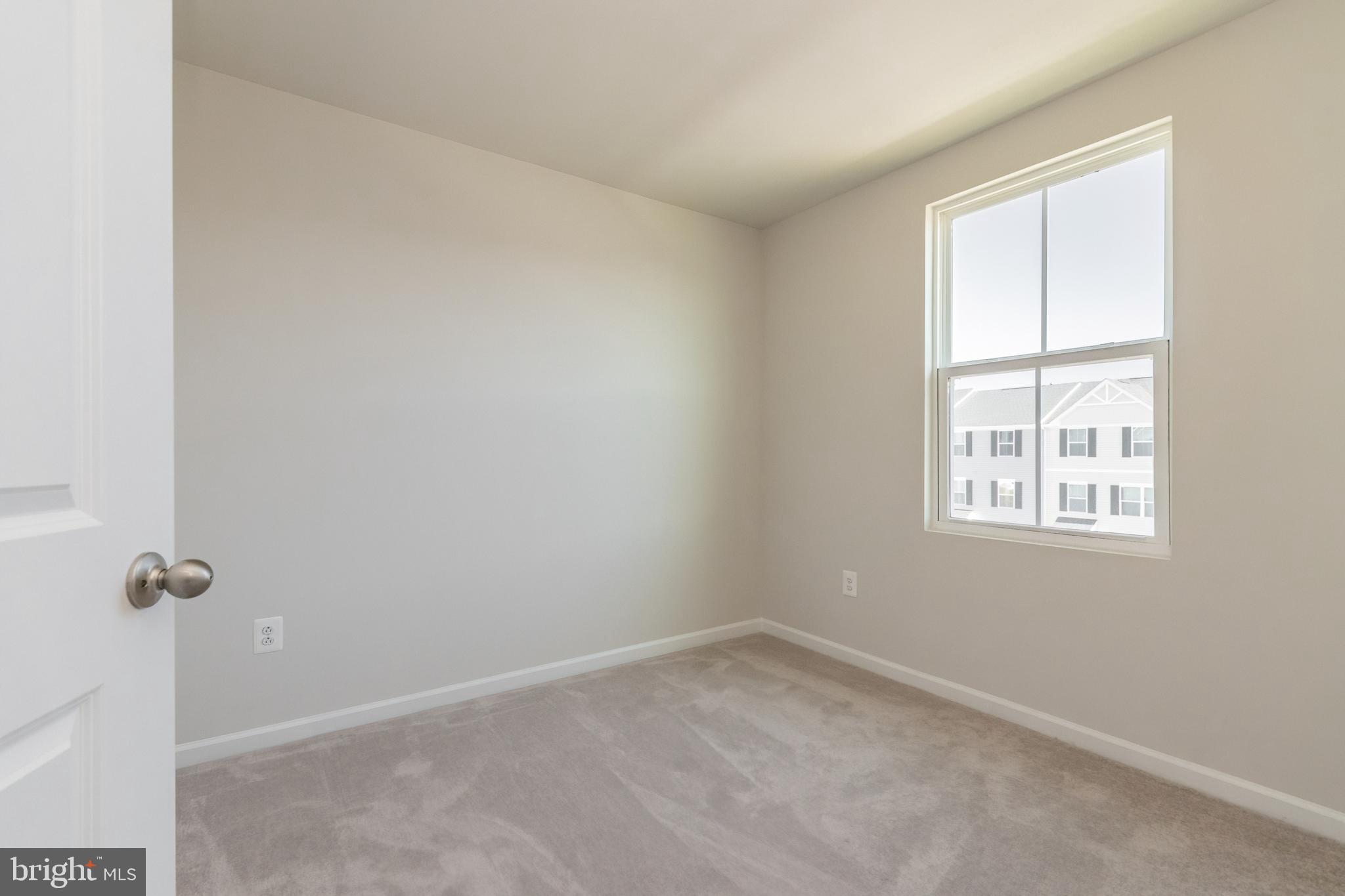 THE LAKES AT MARTINSBURG - Residential Lease