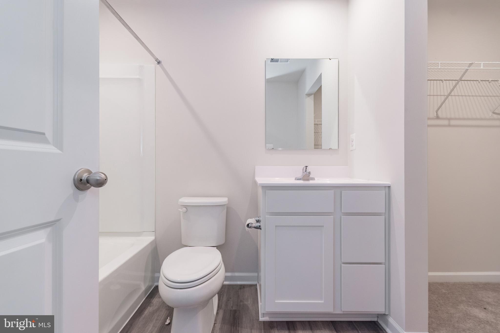 THE LAKES AT MARTINSBURG - Residential Lease