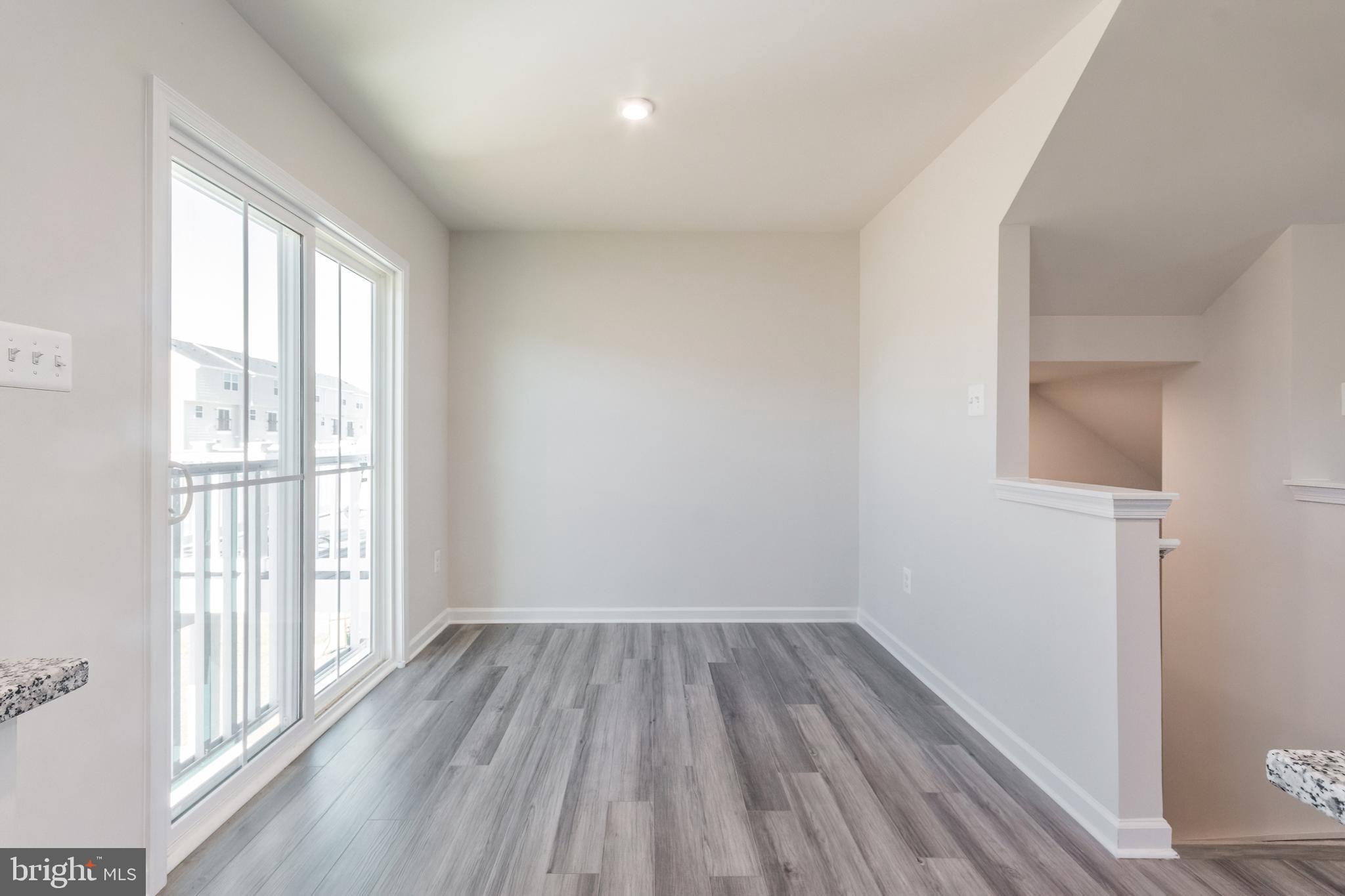 THE LAKES AT MARTINSBURG - Residential Lease