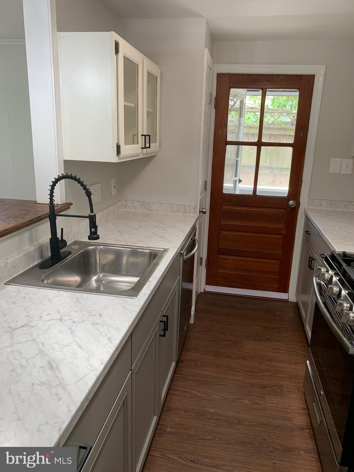 IDLEWILDE ACRES - Residential Lease