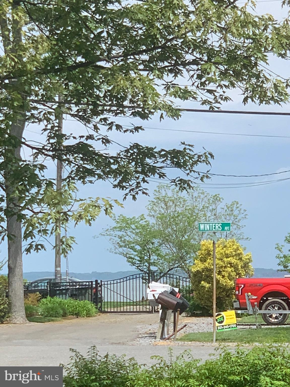 IDLEWILDE ACRES - Residential Lease