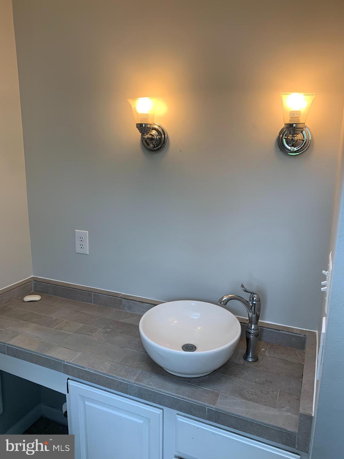 IDLEWILDE ACRES - Residential Lease