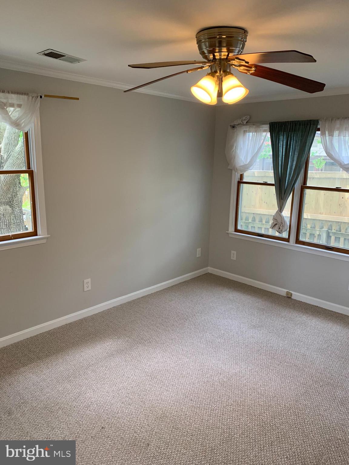 IDLEWILDE ACRES - Residential Lease