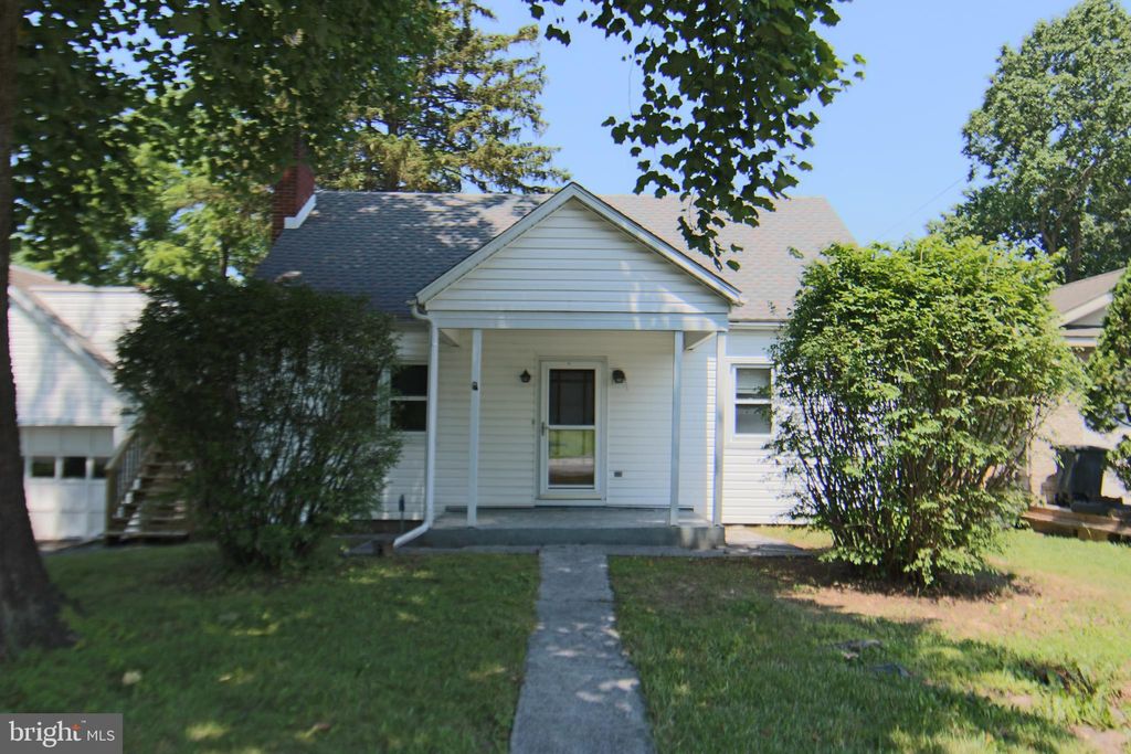 Photo of 636 Mount Gretna Road, ELIZABETHTOWN, PA 17022 (MLS # PALA2072184)