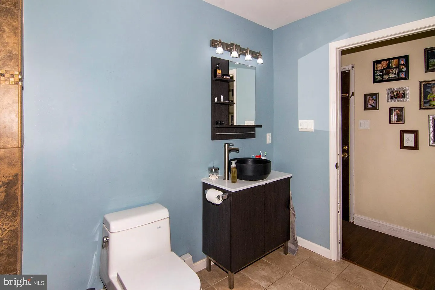 Newfield, New Jersey 08344, United States, 3 Bedrooms Bedrooms, ,1 BathroomBathrooms,Residential,Pending,40838