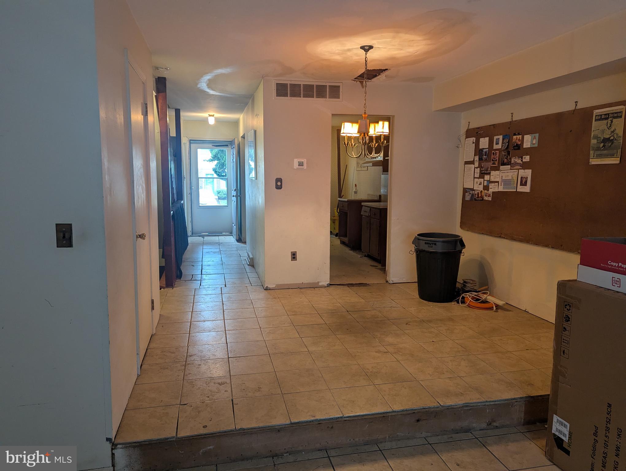 QUAKER HILL - Residential