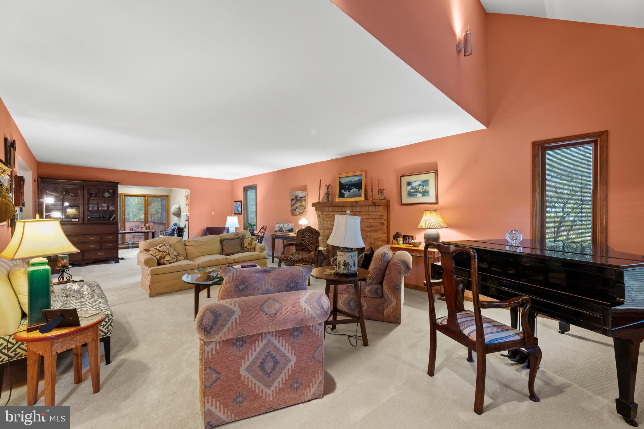 CLEARVIEW HEIGHTS - Residential