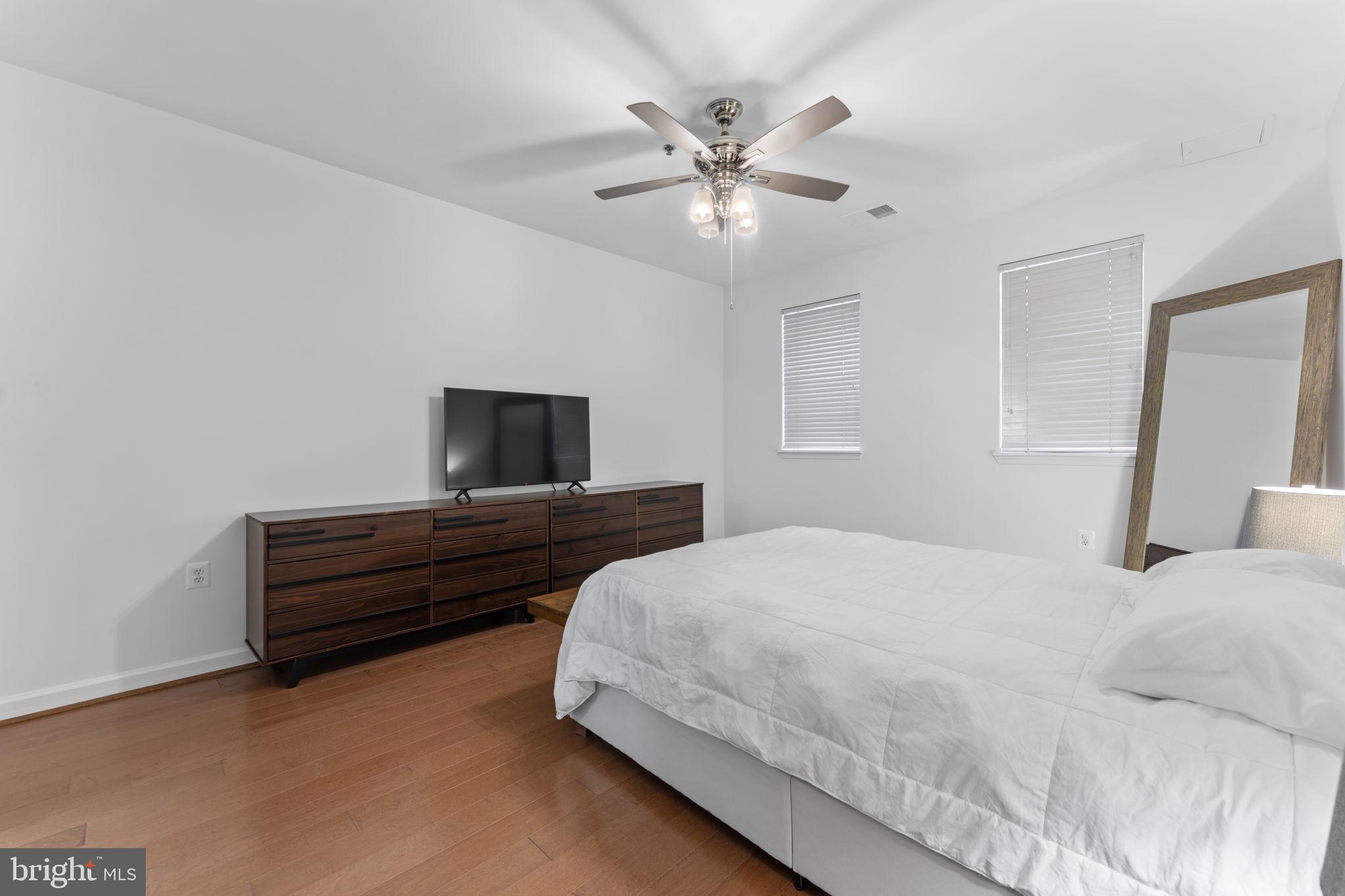 PROVIDENCE SQUARE - Residential