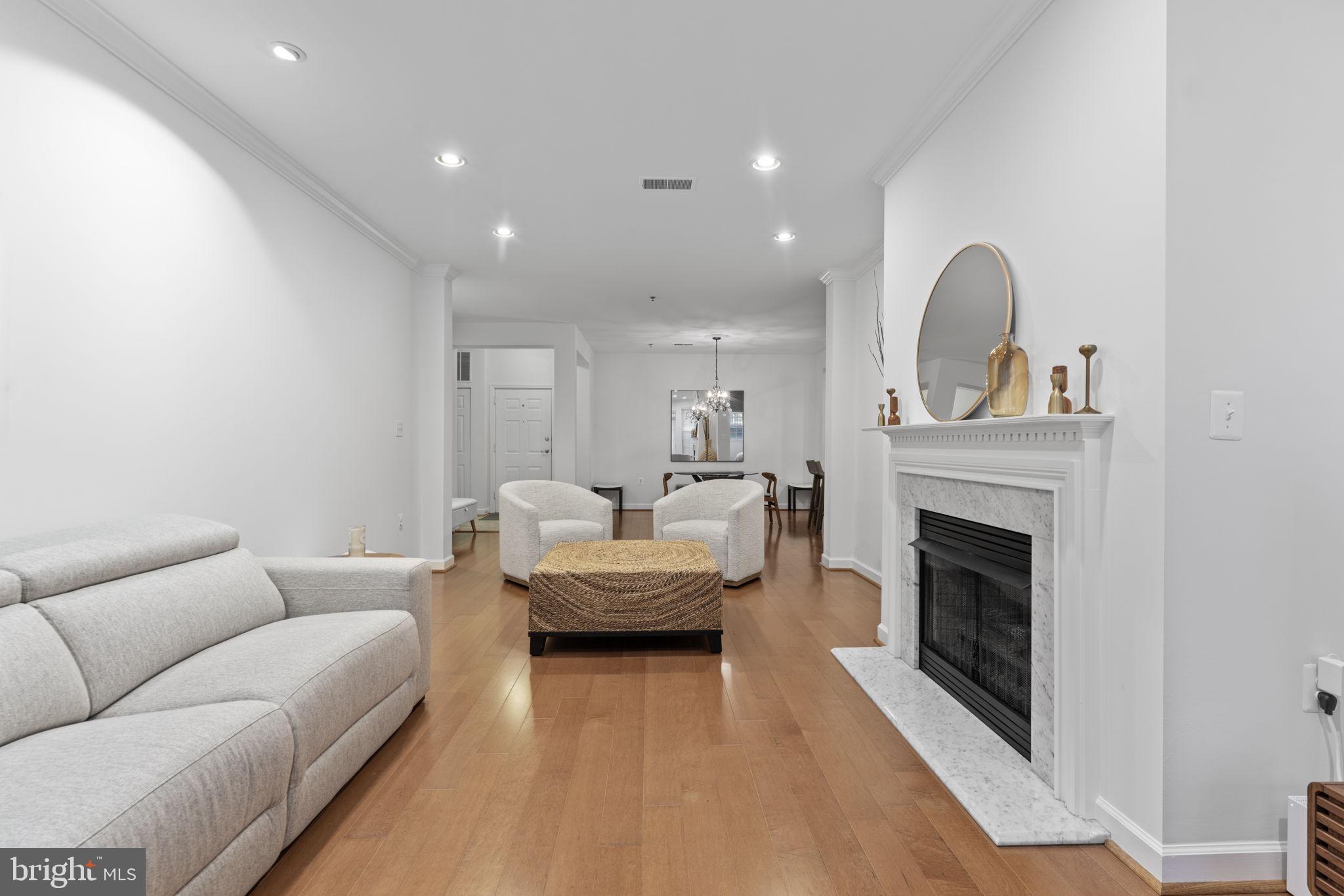 PROVIDENCE SQUARE - Residential