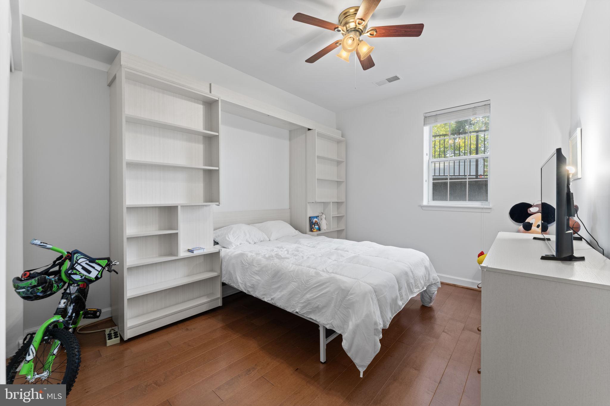 PROVIDENCE SQUARE - Residential