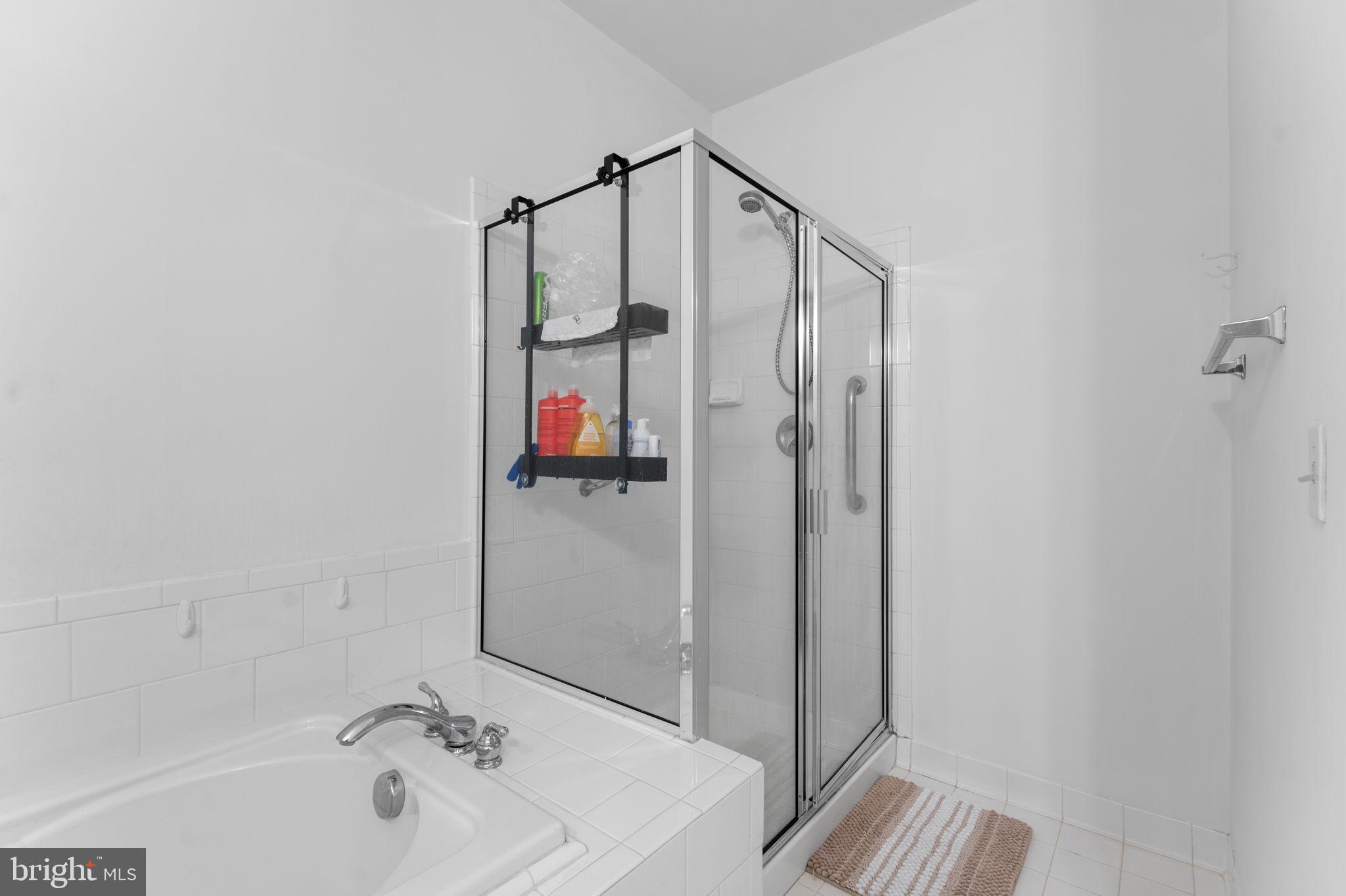 PROVIDENCE SQUARE - Residential