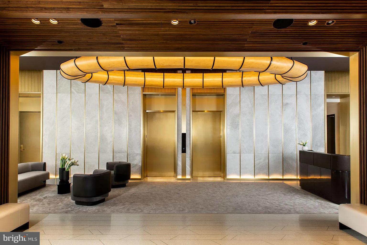 601 WHARF STREET SW 204