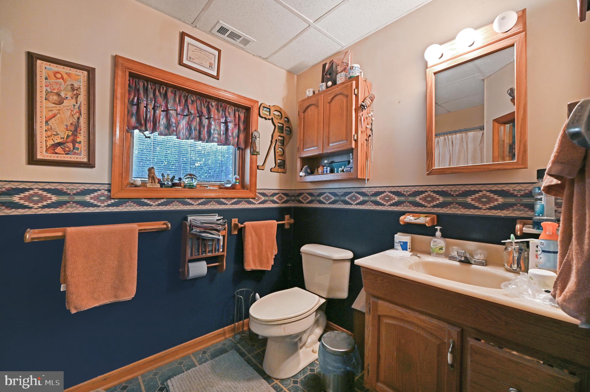 37406 WHITEMANS LANE