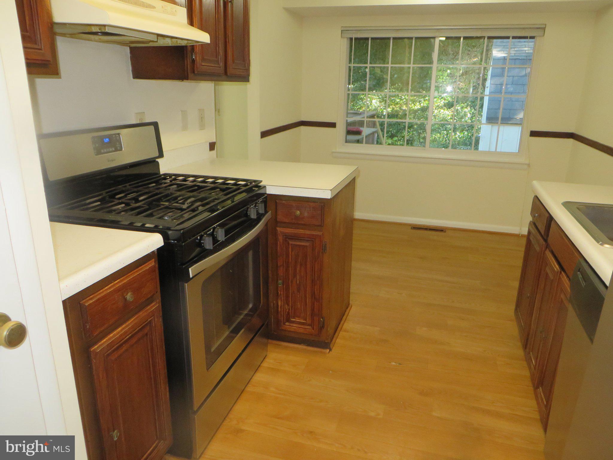 7906 ORANGE PLANK ROAD