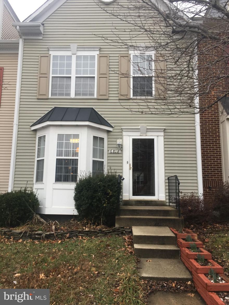 Welcome home! Well maintained 3 bedroom 2.55 bath home with large living room including a gas fireplace, over-sized dining room perfect for entertaining right off the open and bright kitchen with newer appliances. Master bedroom with bath that includes dual vanities and large walk in closet. Fully finished basement with a large rec room .Great Deck off the main living area.