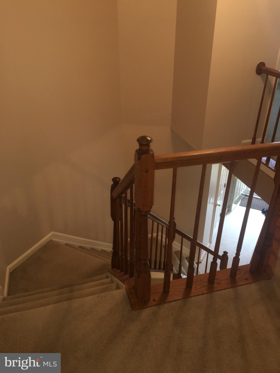 COMPTON VALLEY ESTATES - Residential Lease