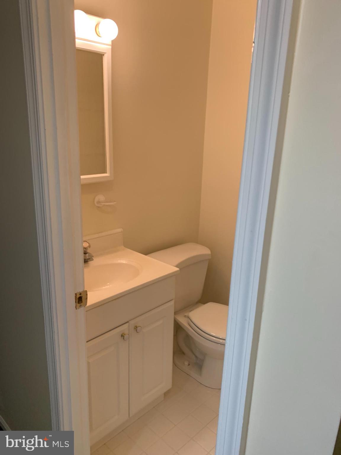 HINES ESTATES - Residential Lease