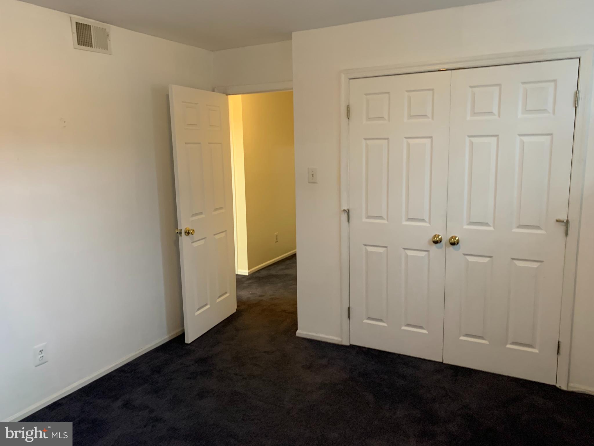 HINES ESTATES - Residential Lease