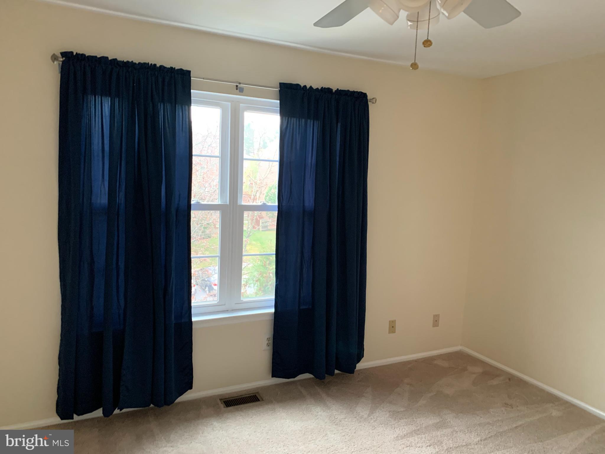 HINES ESTATES - Residential Lease