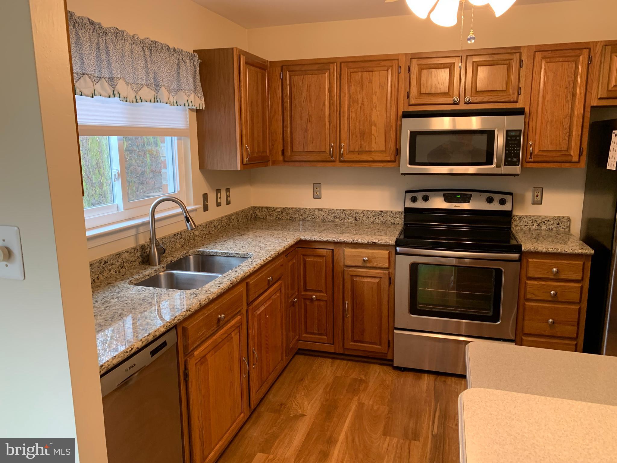 HINES ESTATES - Residential Lease