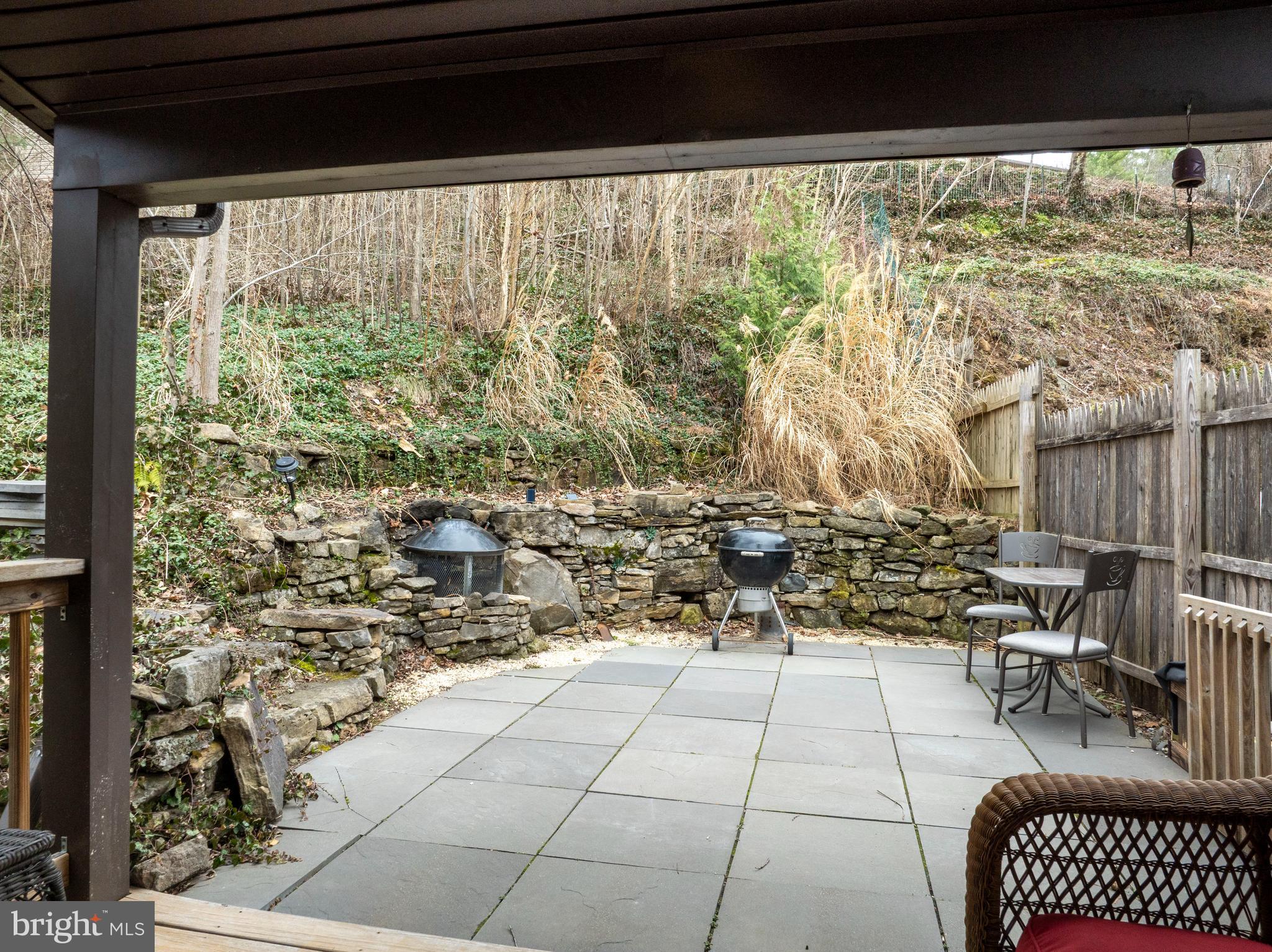 FISHERMANS PARADISE - Residential