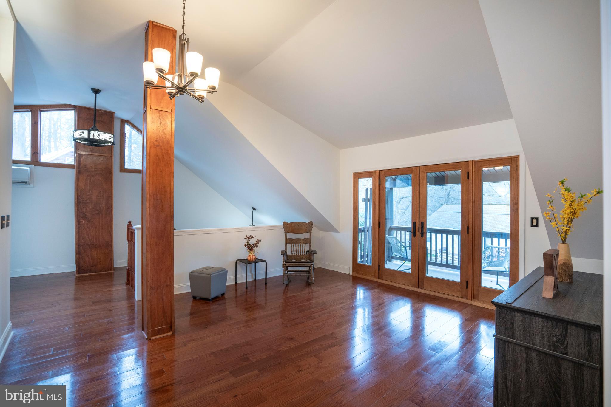 FISHERMANS PARADISE - Residential