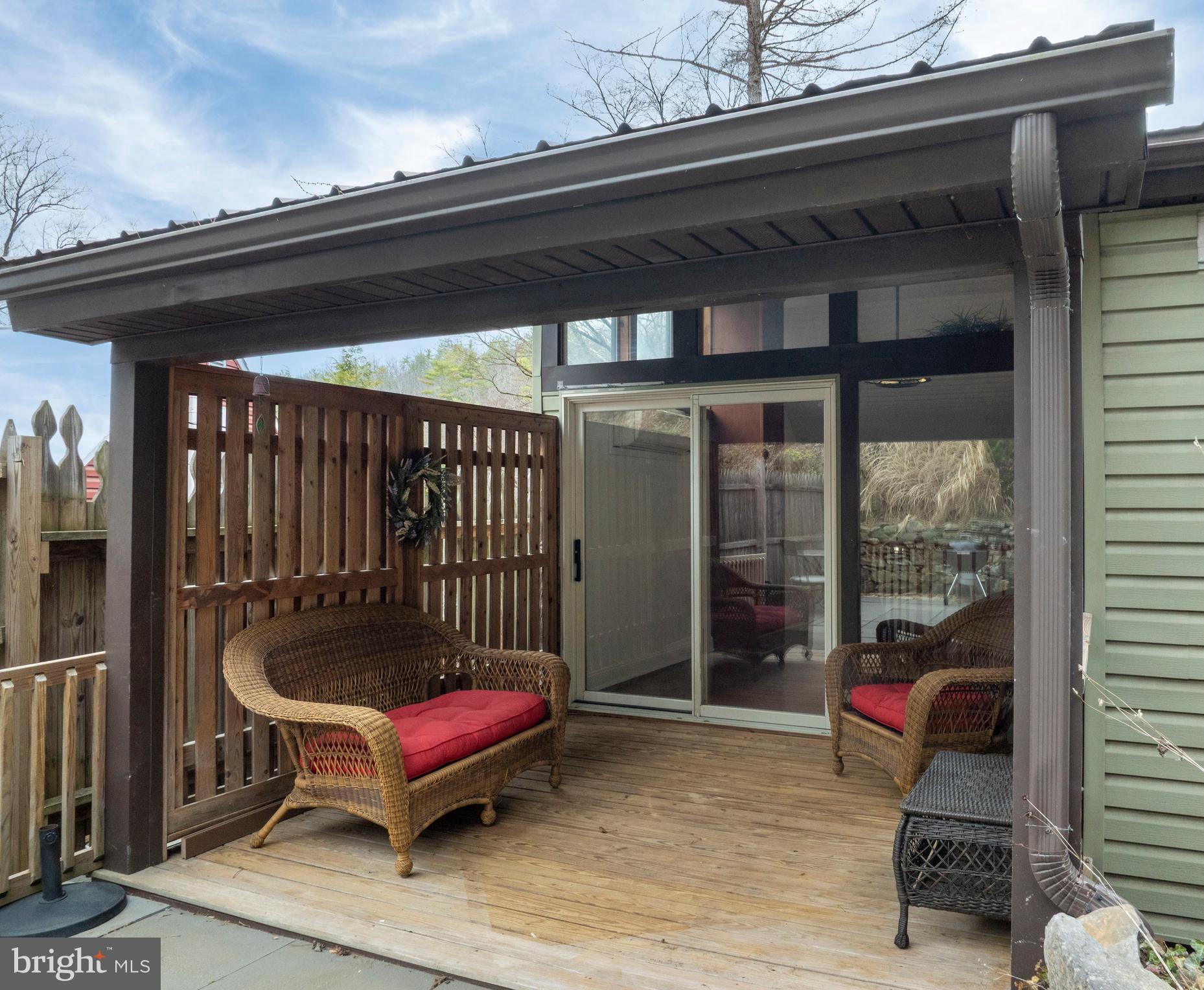 FISHERMANS PARADISE - Residential