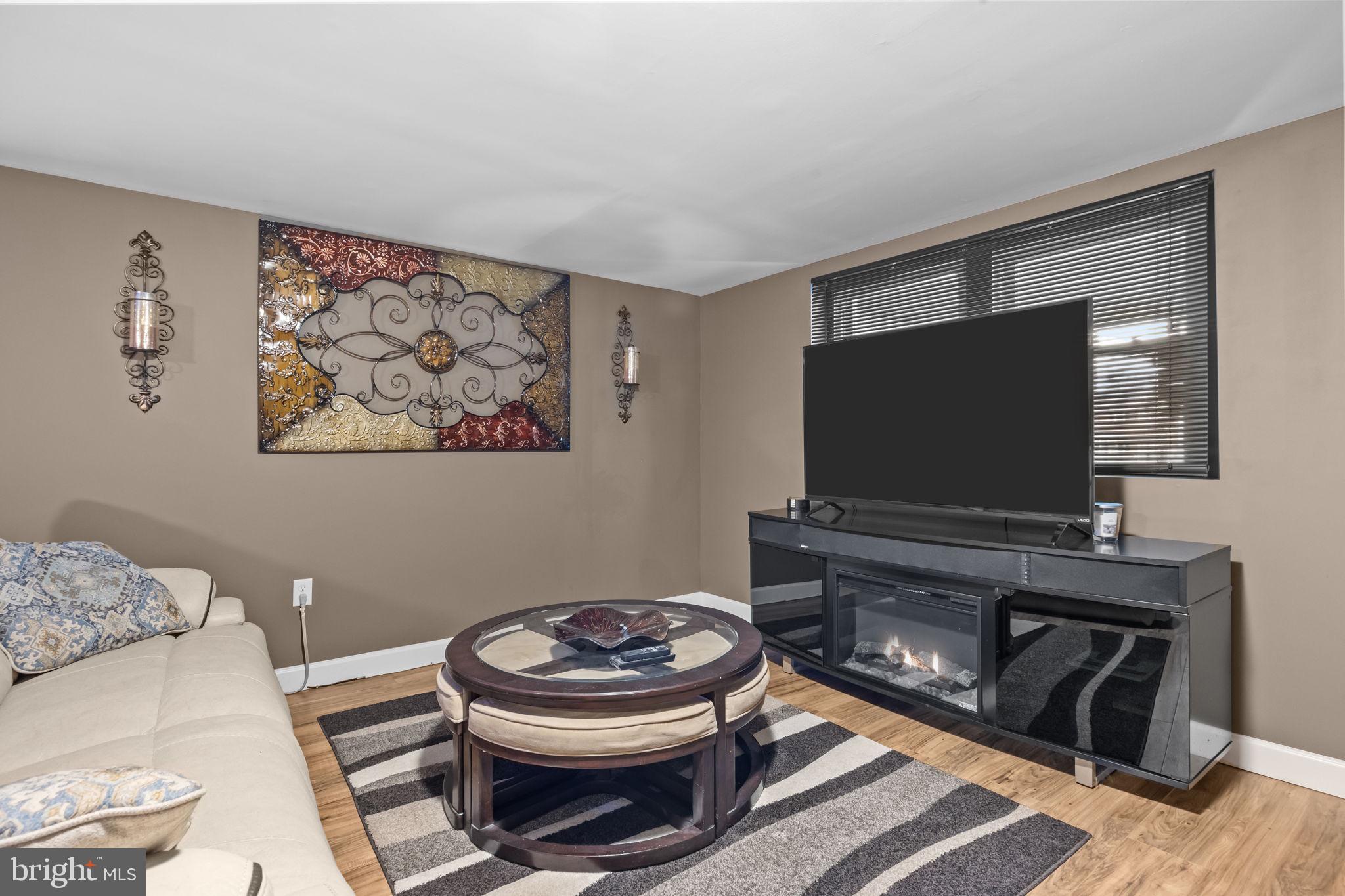 TORRESDALE (EAST) - Residential