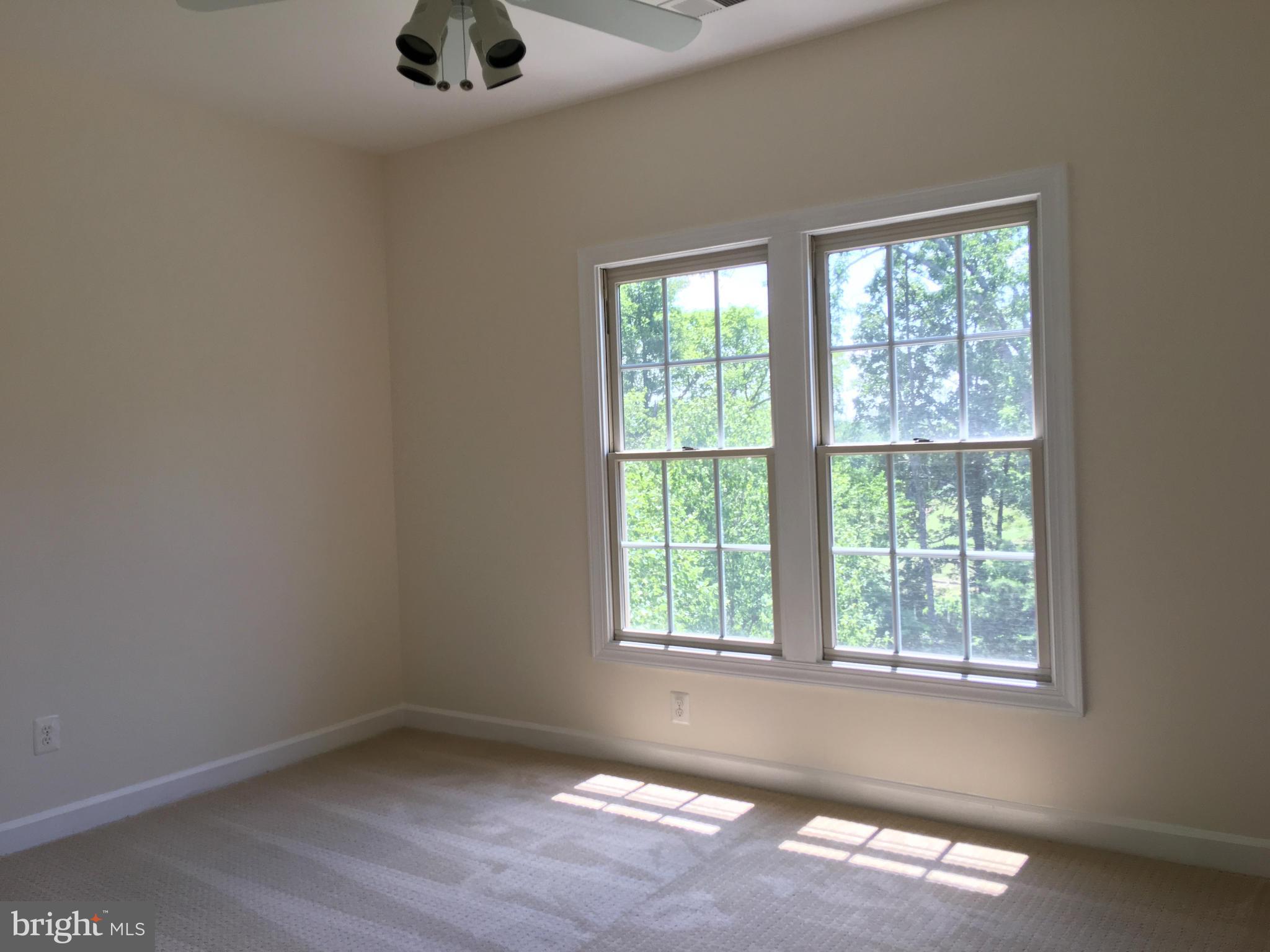 SPRING LAKES - Residential