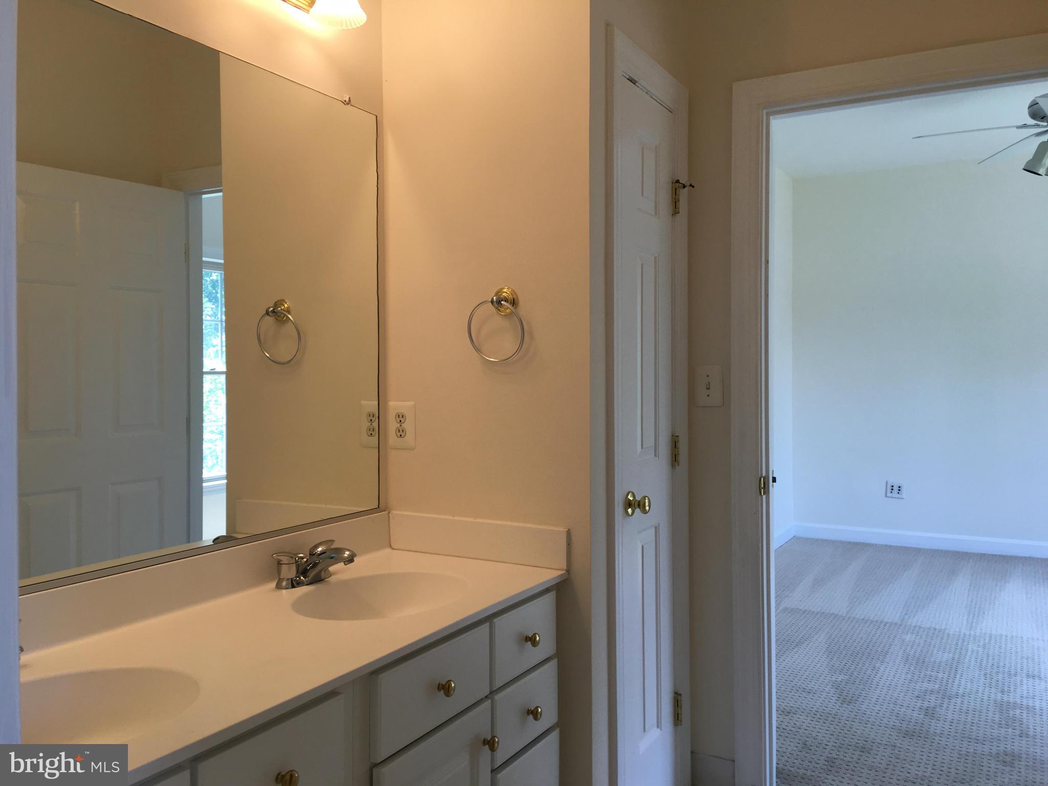 SPRING LAKES - Residential