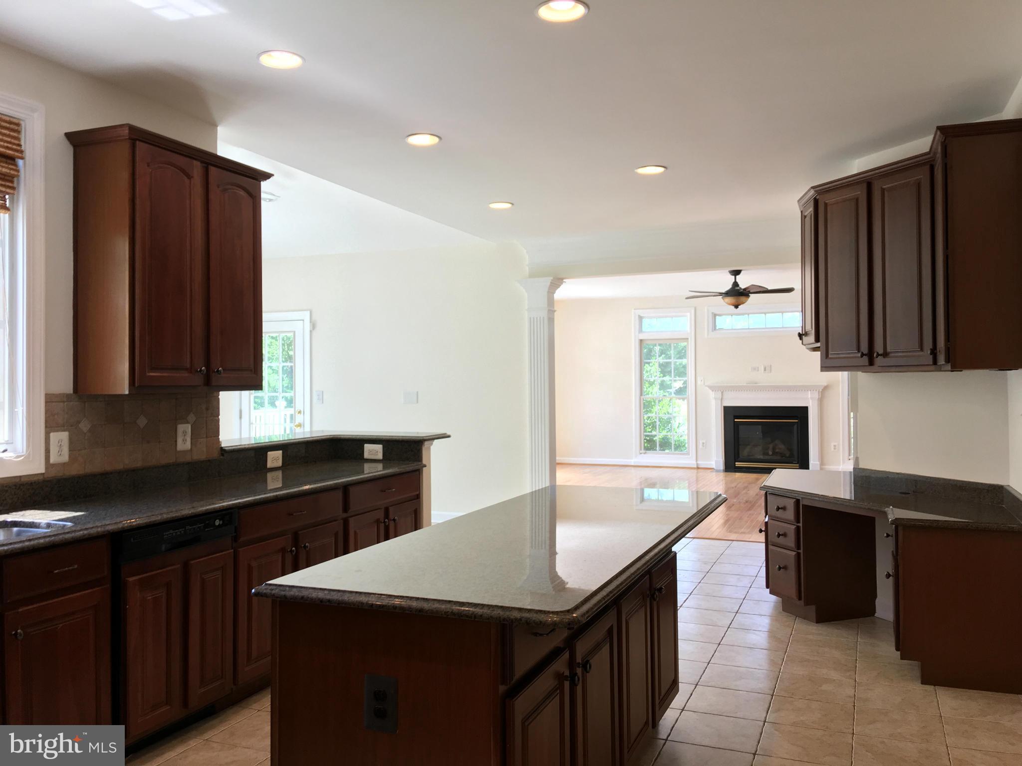 SPRING LAKES - Residential