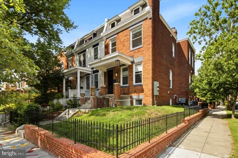MLS: DCDC2276440