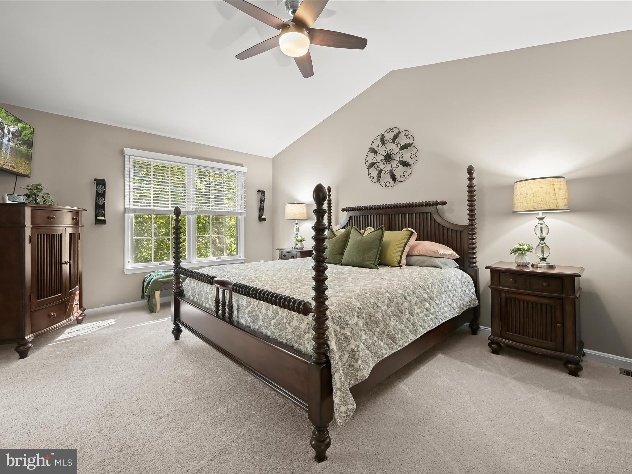 TOWNHOMES OF TIMBERLAND - Residential