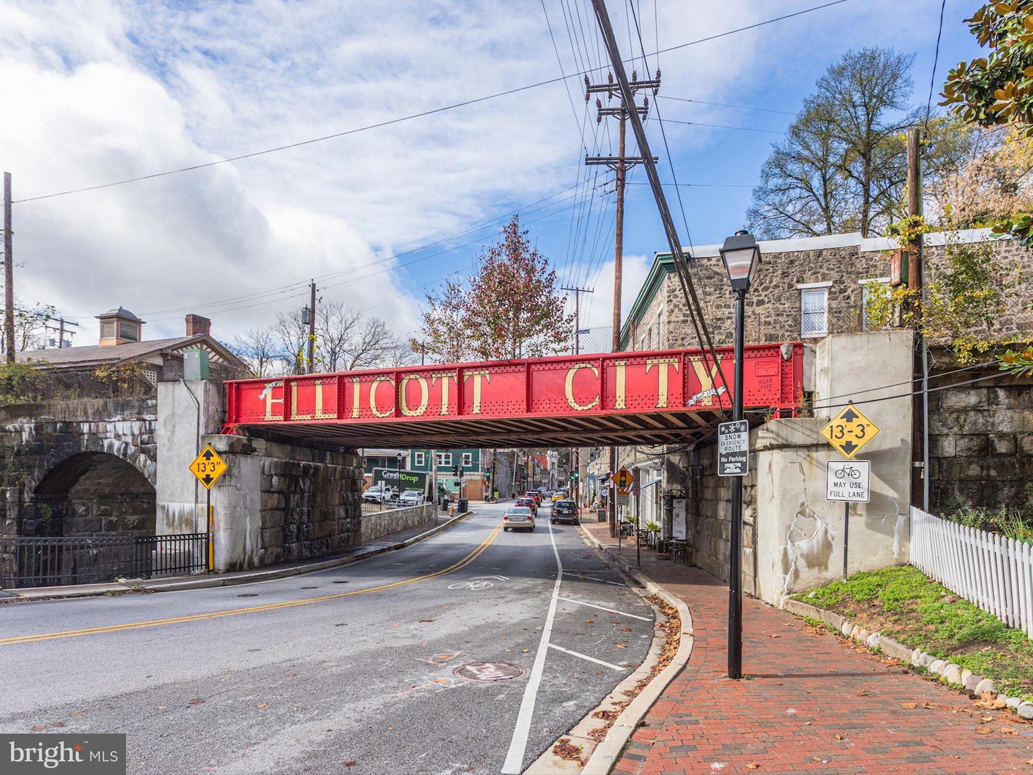 TOWNHOMES OF TIMBERLAND - Residential