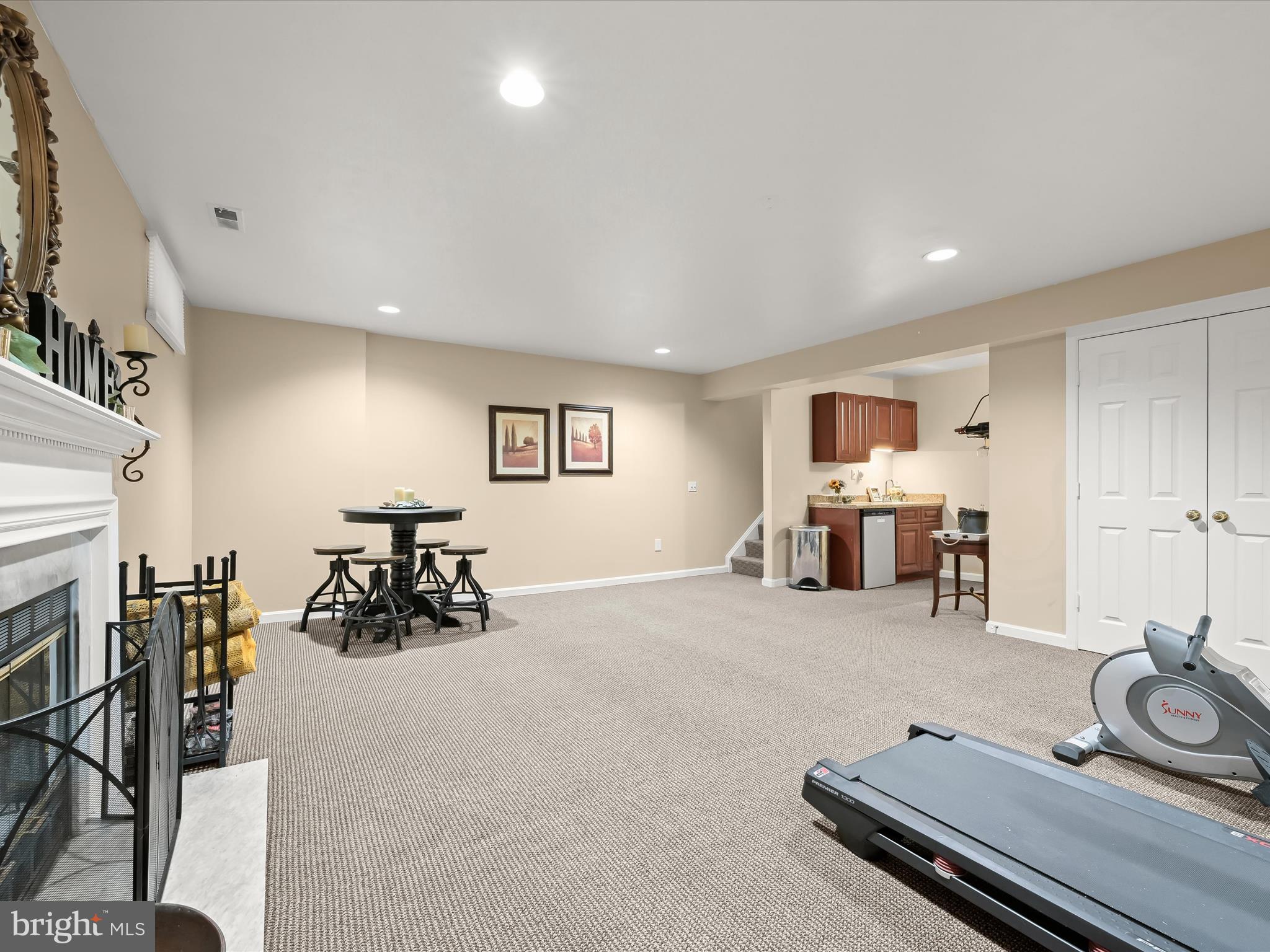 TOWNHOMES OF TIMBERLAND - Residential